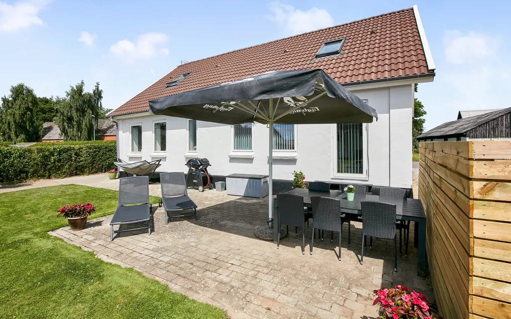 Terrazza - Modernised Villa with Open Fields View near Hatting