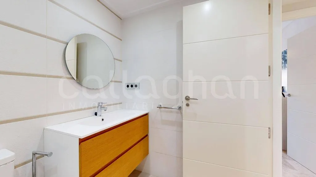 Vannitoad - Luxury Duplex with Pool in Valencia