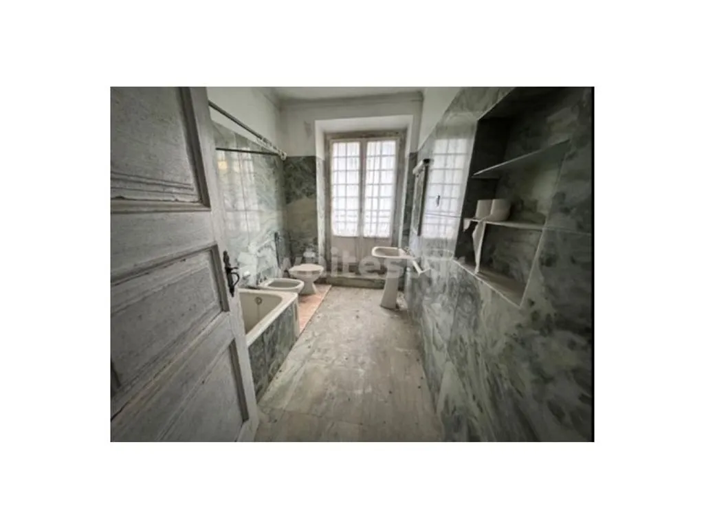 Bagni - Historic Mansion in Almeirim Centre