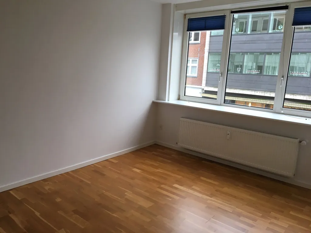 Toad - 3-Bedroom Flat with Terrace in Herning