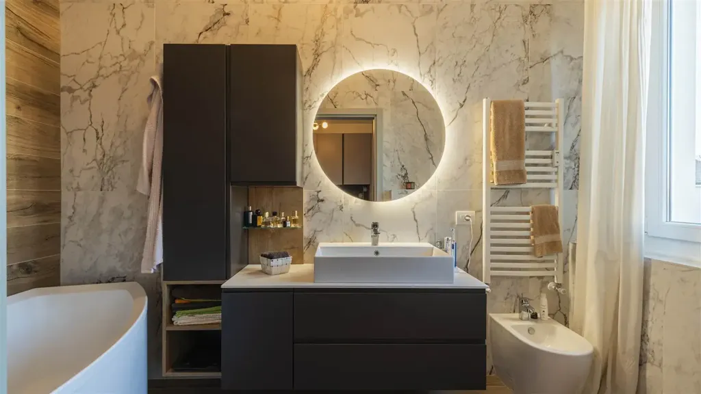 Vannitoad - Rearranged Apartment with Balcony in Modena