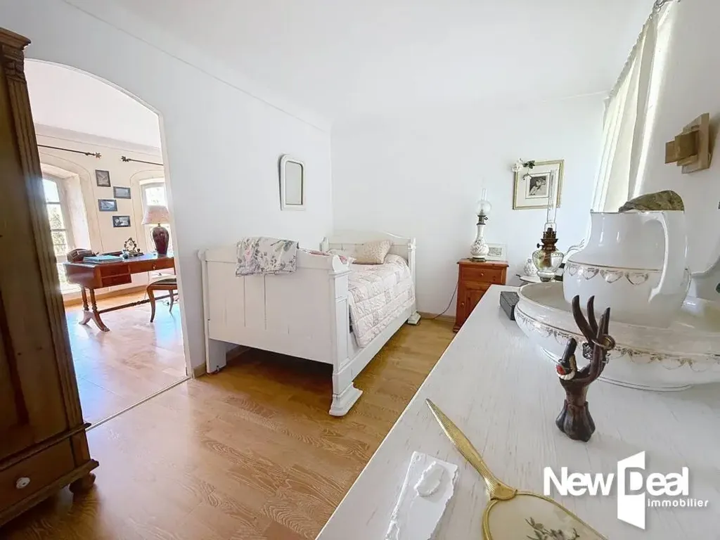 Magamistoad - Authentic Bastide with Jacuzzi in Tourrettes