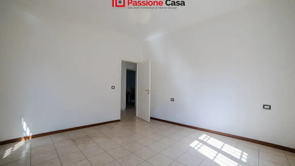 Pièces - Independent House with Two Units in Parma