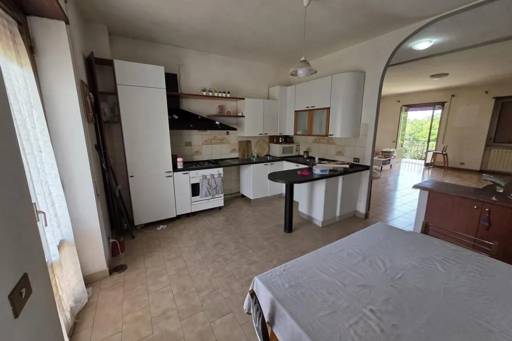 Köök - Rustic Apartment with Balcony in Valmontone