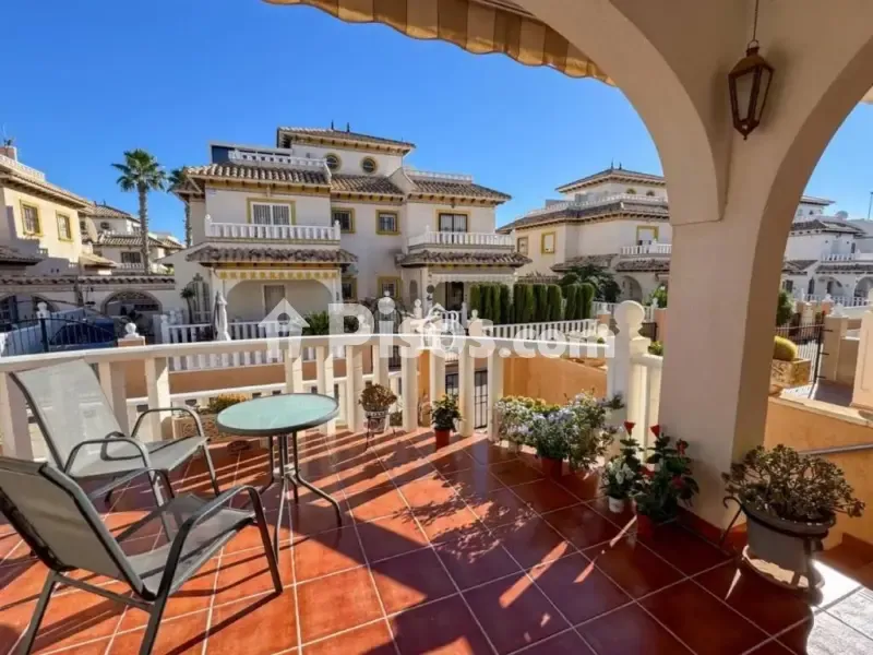 Terrazza - Semi-Detached Villa with Pool in Cabo Roig