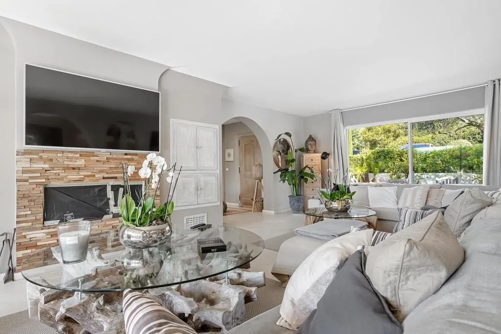 Elutuba - Luxury Villa with Pool in Saint-Tropez