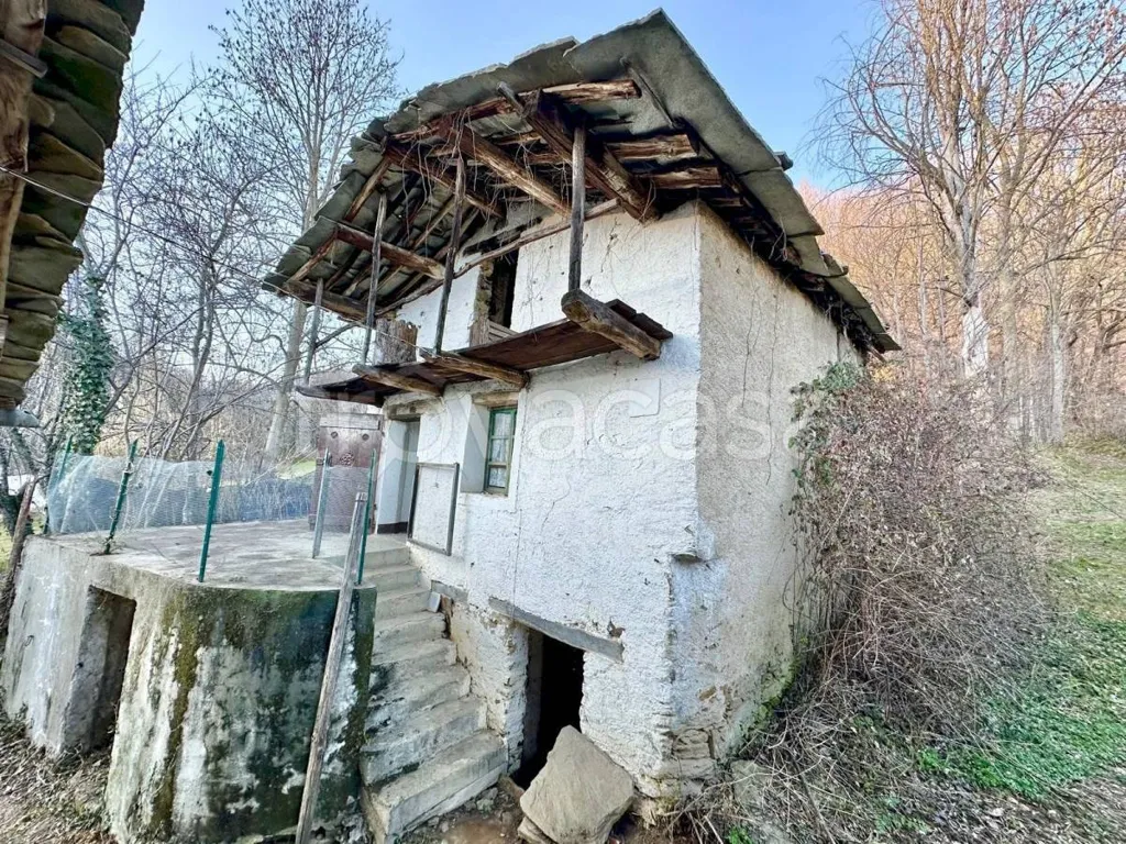 Välivaade - Traditional Mountain Cottage in Brossasco