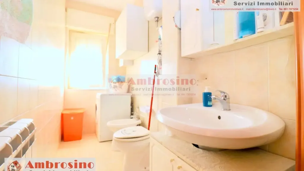 Salles de bain - Panoramic Apartment in Private Park, Giugliano