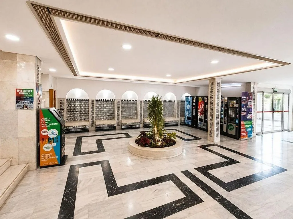 hallway_entrance