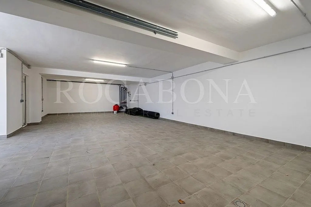 Garage - Luxury Villa with Pool near Cambrils Beach