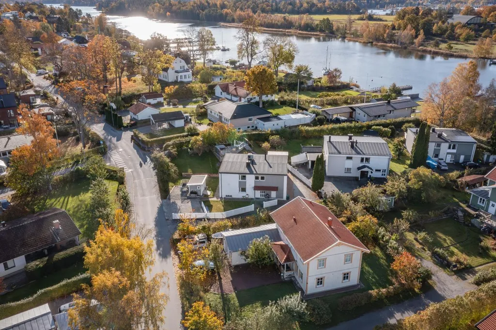 Õhuvaade - Villa with Sea View in Österskär