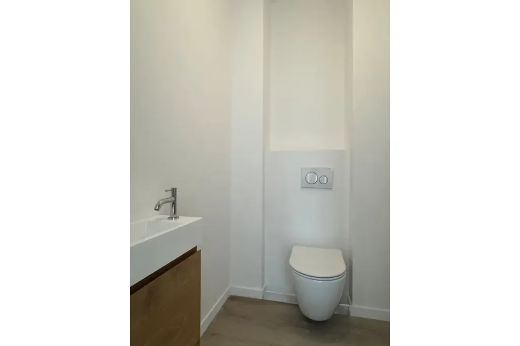 Bathrooms - Renovated Duplex with Terrace in Lodelinsart