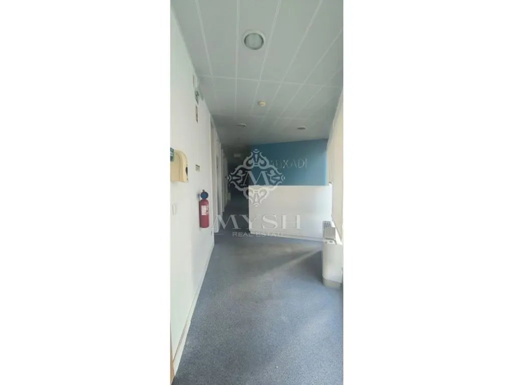 Ingresso - Office with Parking in Parque das Nacoes, Lisbon
