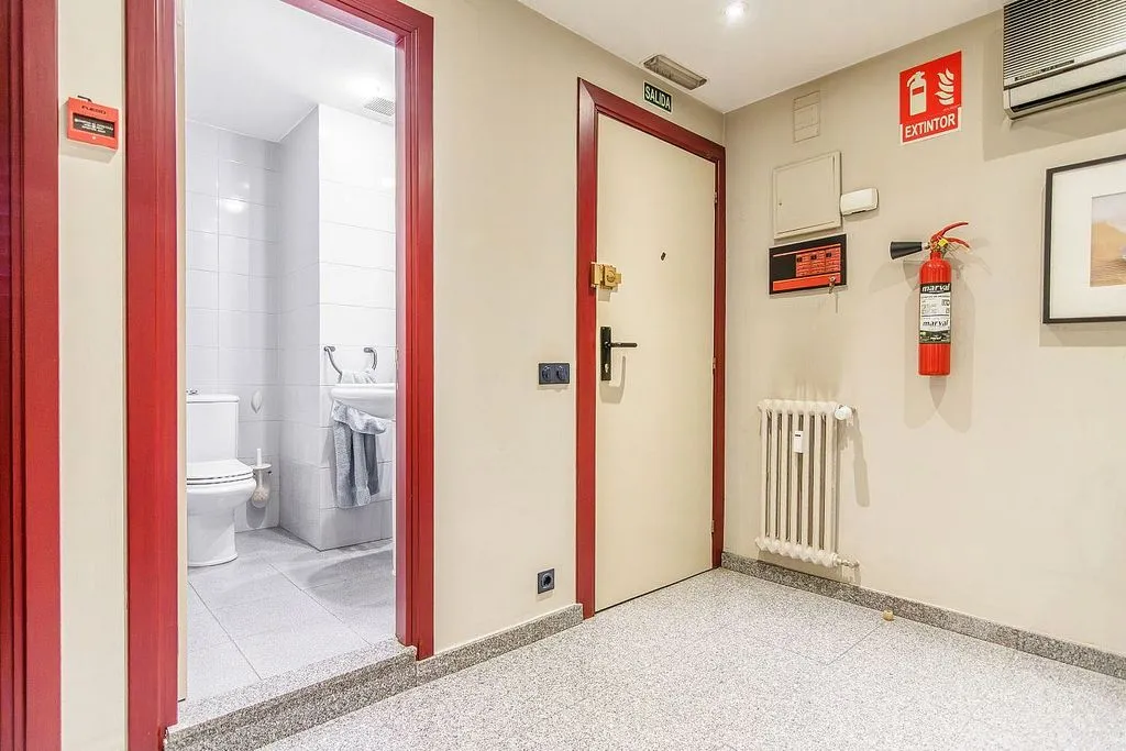 Entrée - Flat with Central Heating in Oviedo