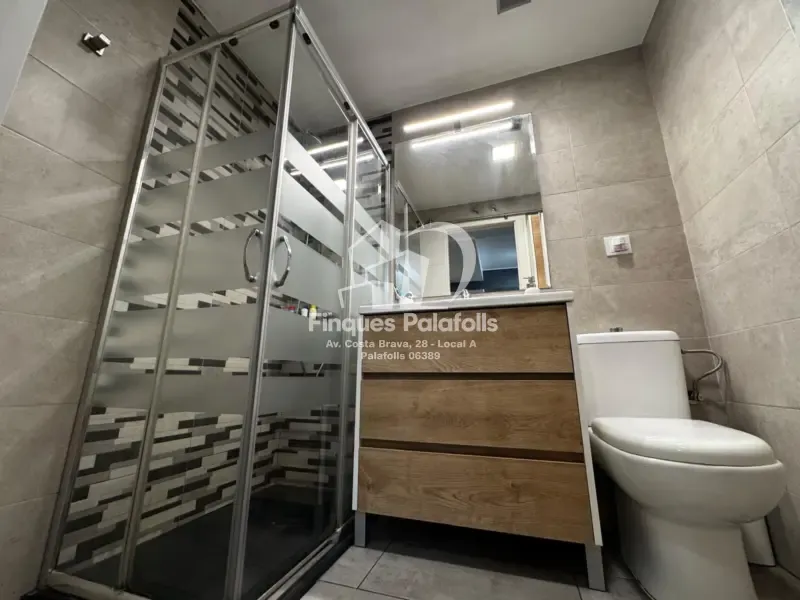 Salles de bain - Modernised Apartment with Balcony in Blanes