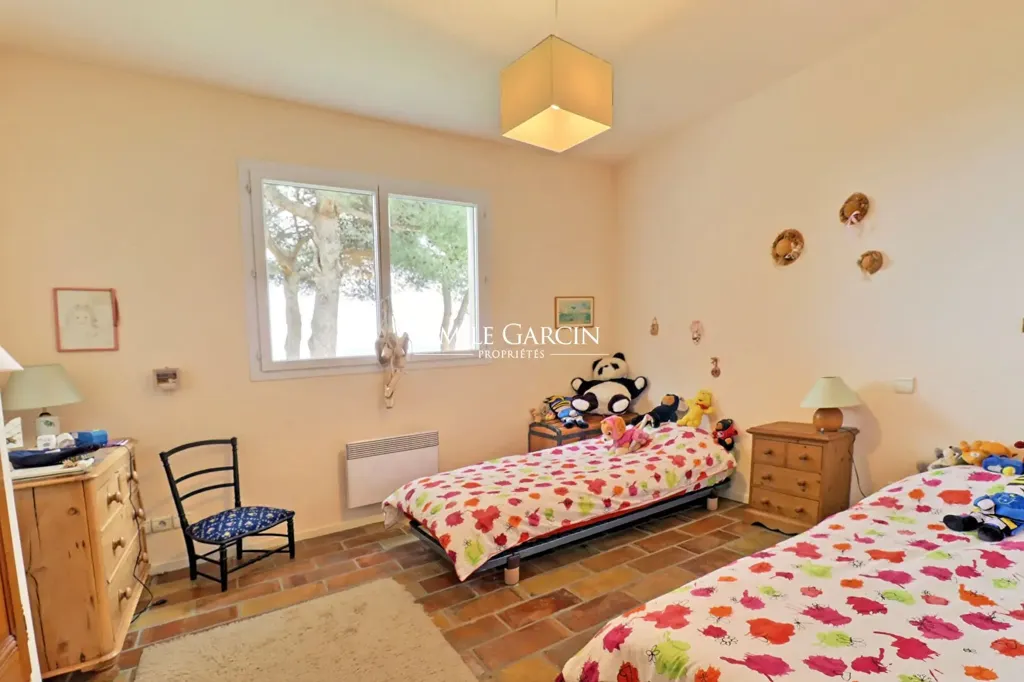 Chambres - Maison 10 pièces à Noves