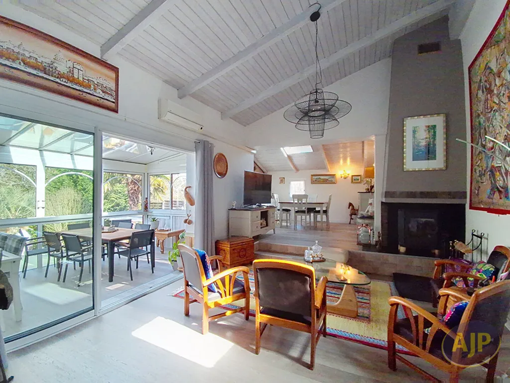 Soggiorno - Atypical House with Pool in St André D'Ornay