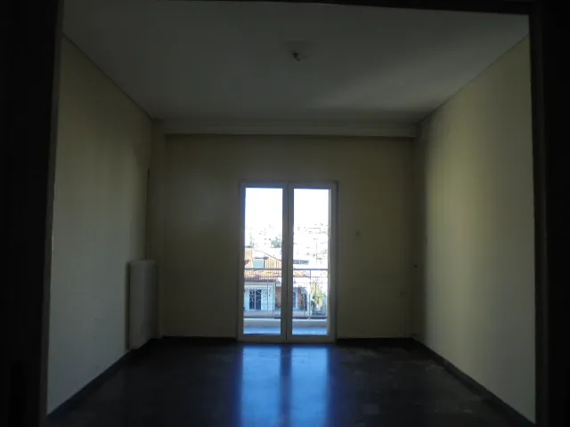 Pièces - City View Flat with Parking in Central Greece