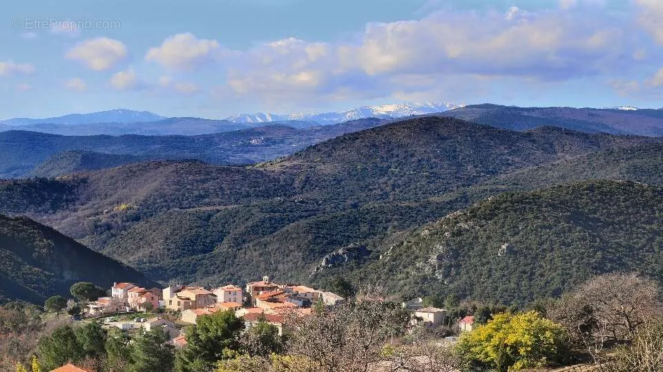 1883 m² Plot with Corbières View in Saint-Arnac