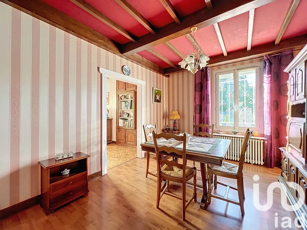 Söögituba - 5-Piece Flat with Garden Access in Central Location