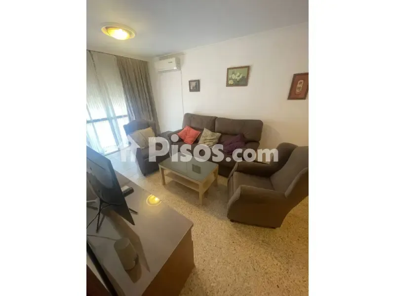 Elutuba - Student Flat with Balcony in Seville