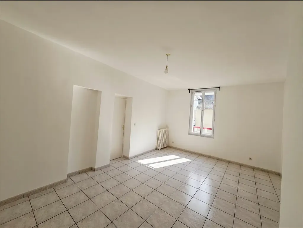 Pièces - Appartement Duplex avec Cave à Tours