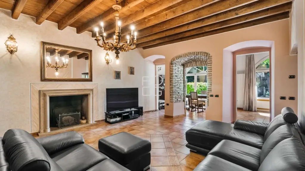 Séjour - Historic House with Private Garden in Lonato