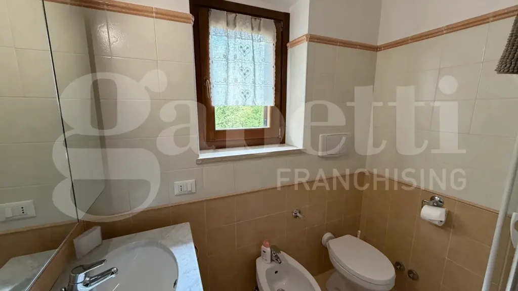 Salles de bain - Panoramic Semi-Detached Villa in Rocca Di Cambio