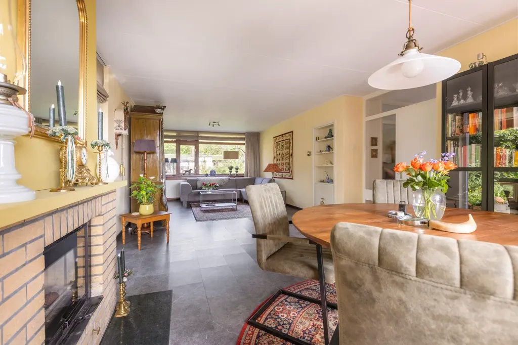 Maison 6 pièces à Ten Boer
