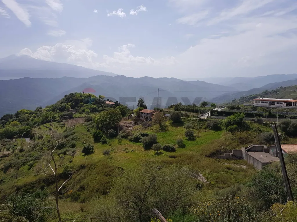 Agricultural Land with Ruins in Castelmola