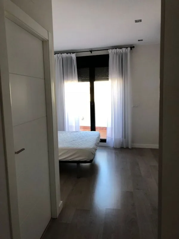 Magamistoad - 1-Bedroom Flat with Terrace in Casco Antiguo