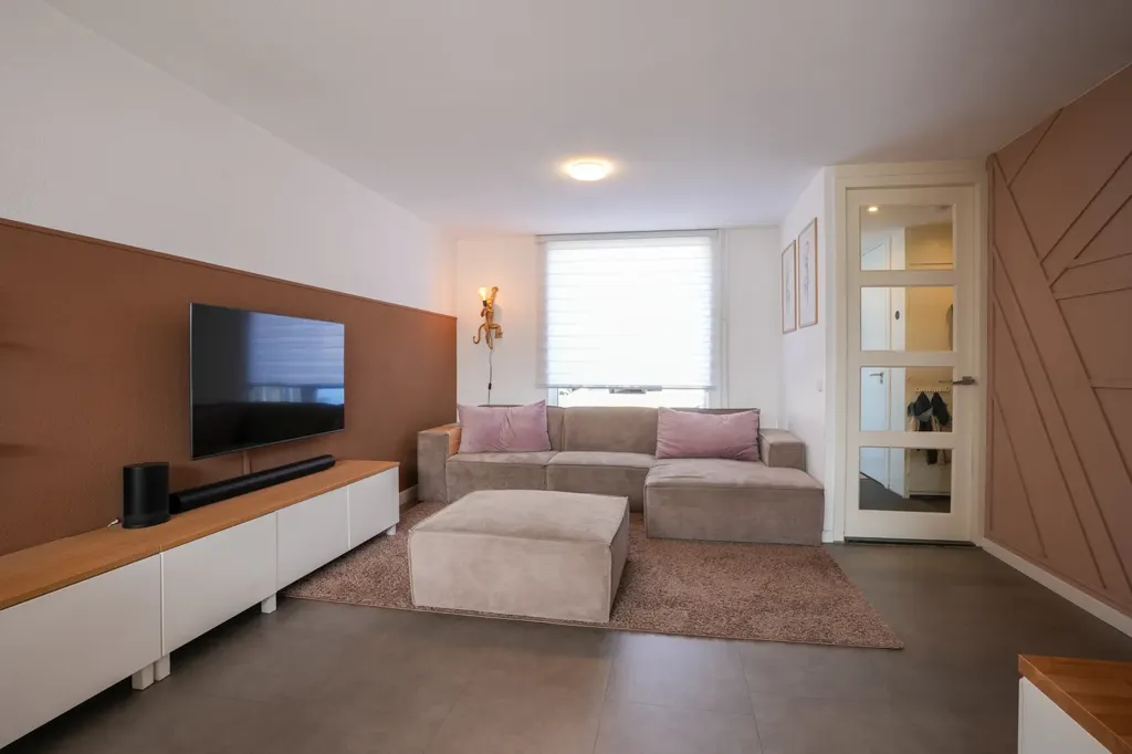 Elutuba - Twin-Home with Garden in Amstenrade
