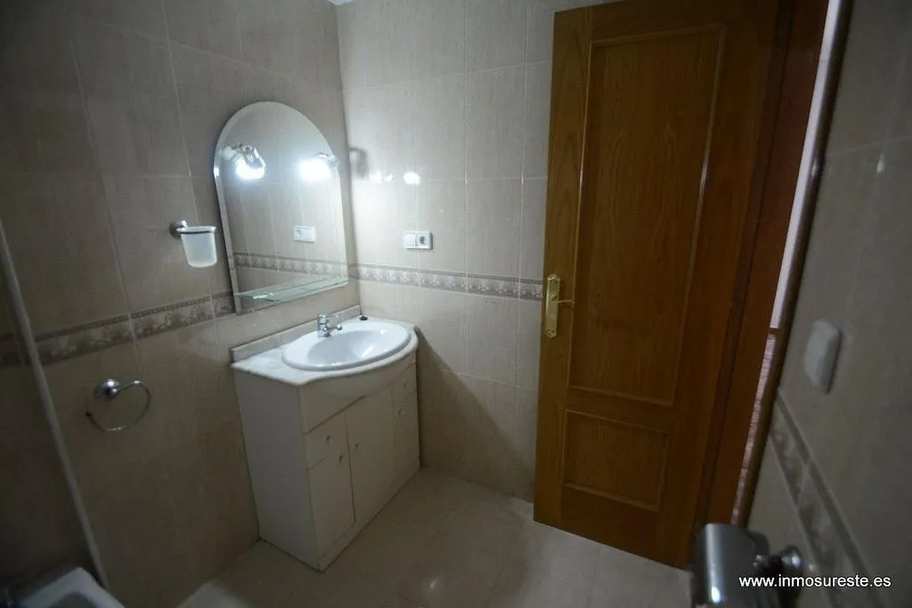 Salles de bain - Contemporary Flat with Private Patio in Orihuela