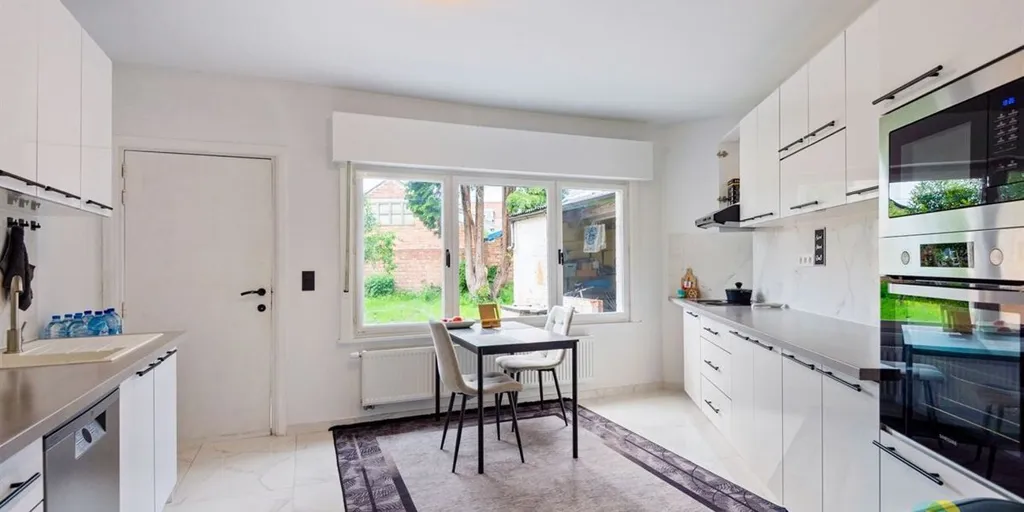 Cuisine - Appartement Rénové avec Terrasse à Vilvoorde