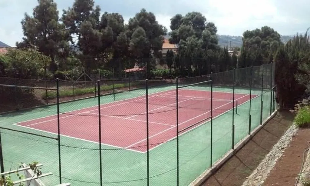 Extérieur - Spacious Chalet with Tennis Court in Santa Brígida