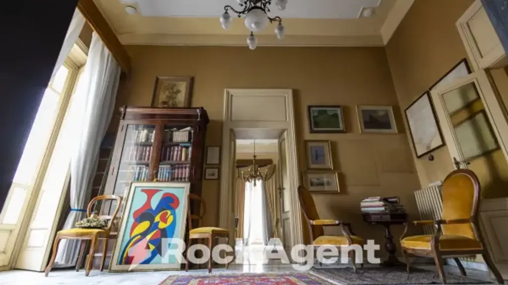 Living Room - Historic Apartment with 3-View in Catanzaro