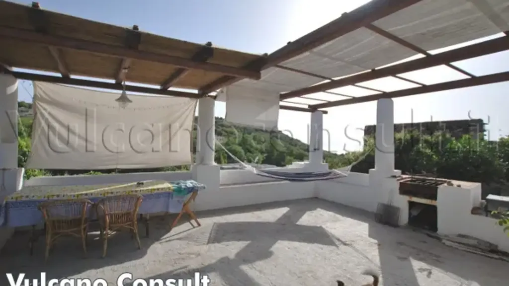 Terrasse - Eolian Villa with Garden in Lipari
