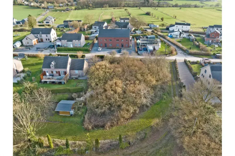 Vue aérienne - Terrain à bâtir dans un lotissement calme à Ferrières