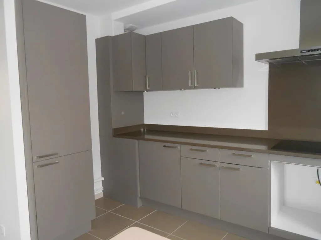 Cuisine - Maison 3 Pièces avec Jardinet à Favières