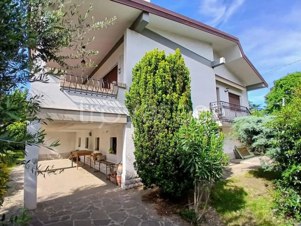 Välivaade - Independent Villa with Terrace in Gradisca d'Isonzo