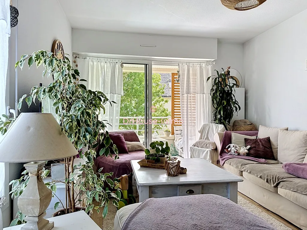 Séjour - Appartement avec Balcon Exposé Sud à Erdeven