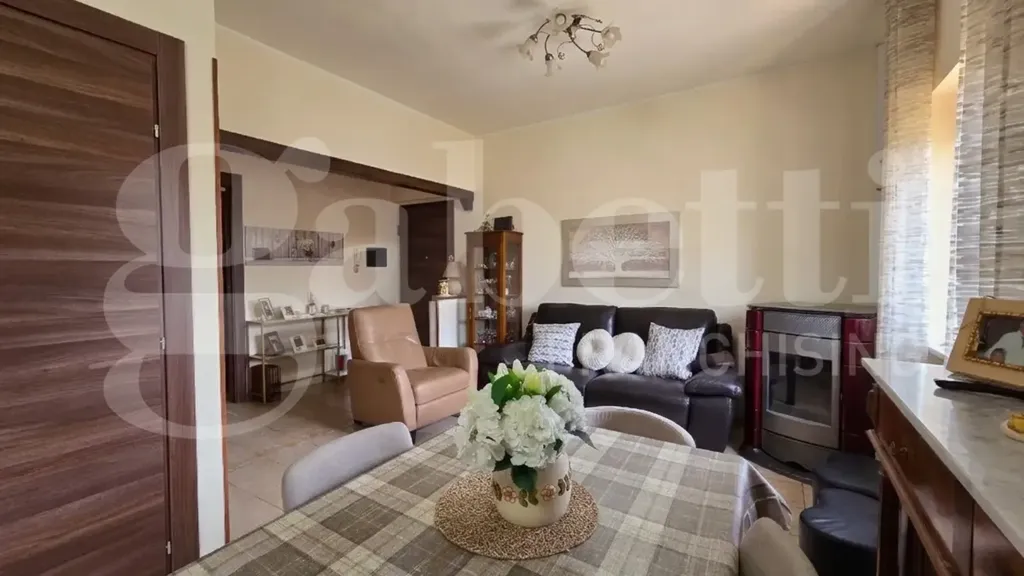 Söögituba - Rustic-Style Flat with Balcony in Marano Marchesato