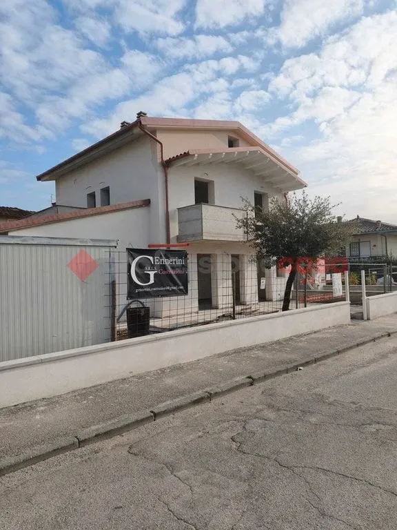 Välivaade - Luxury Flat with Private Garden in Campi Bisenzio