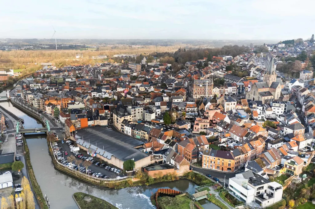 Vue aérienne - Bâtiment pour usage mixte avec parking à Geraardsbergen