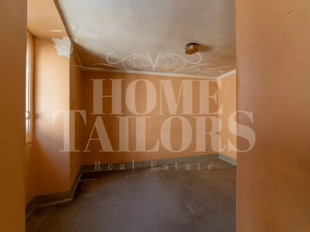 hallway_entrance