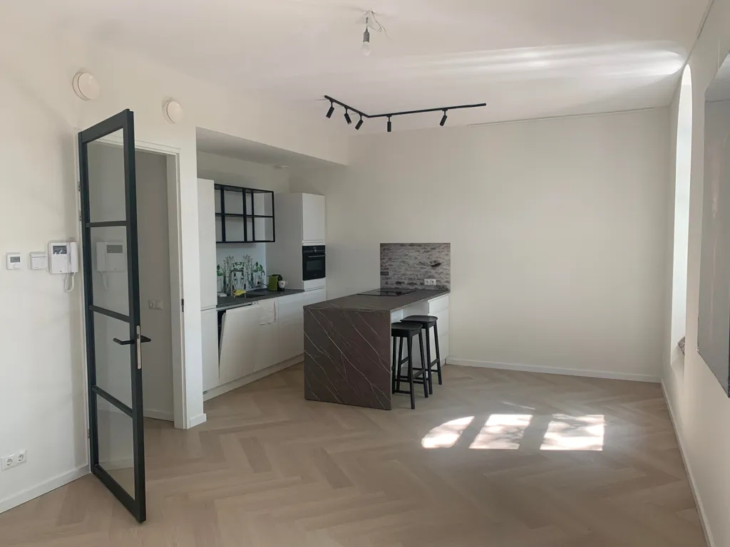 Cucina - Modern 3-Bedroom Apartment with Energy Label A+ in Eindhoven