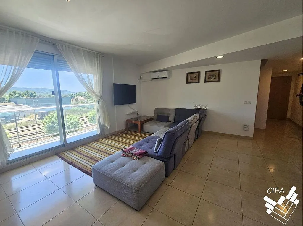Séjour - Duplex with Terrace and Balcony in Ulldecona