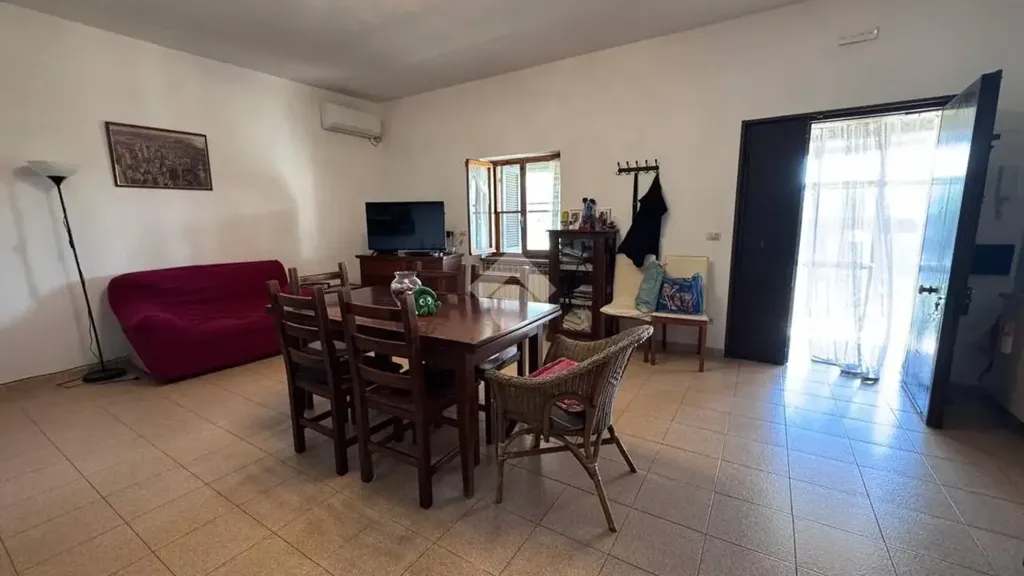 Salle à manger - Villa with Garden in Trevignano Romano