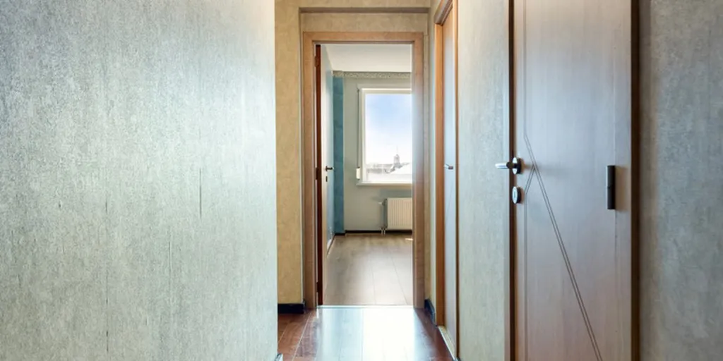 Hallway - Apartment with Cathedral View in Antwerp