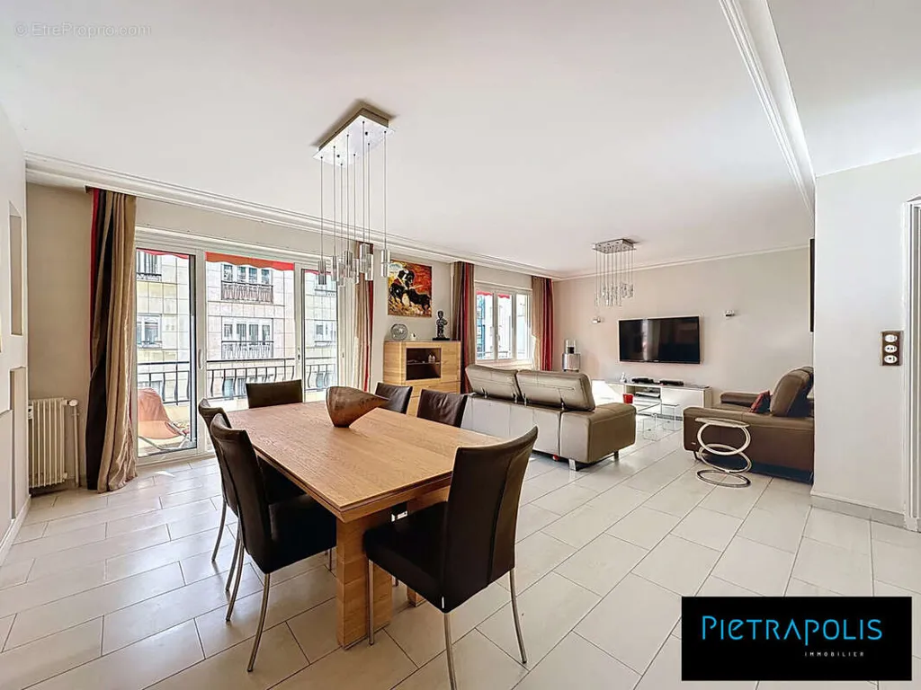 Söögituba - Apartment with Balcony in Lyon 6th